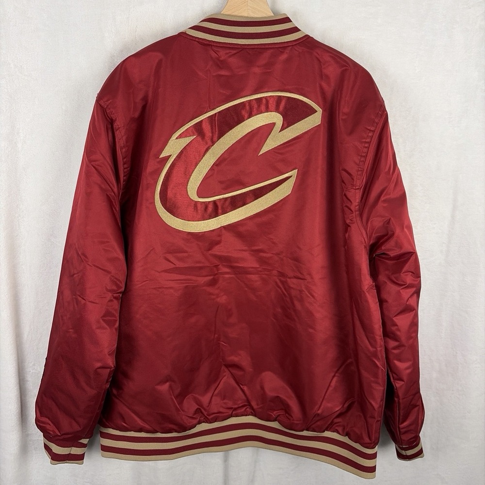 Cleveland Cavaliers Satin Bomber Jacket Mens Size Medium Maroon Ultra Game NWT